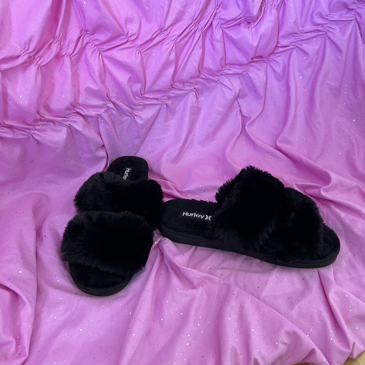 Hurley Women's Black Slides Depop