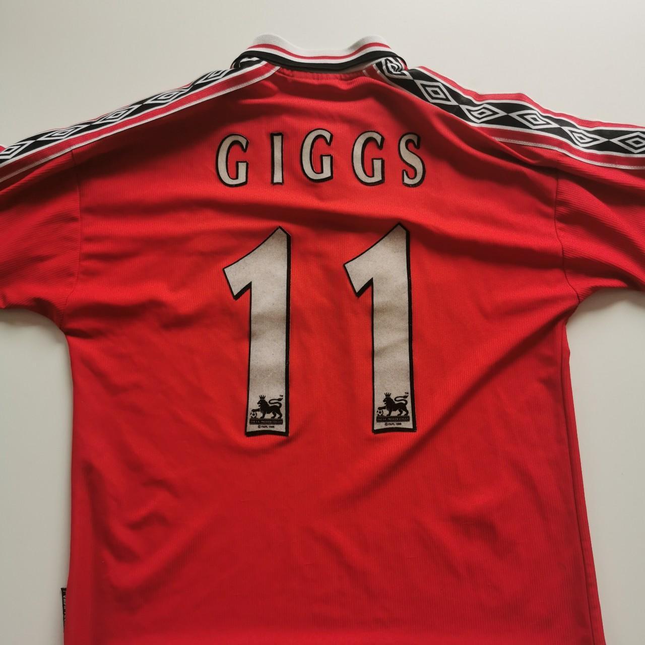 Manchester United Home Shirt with Giggs no.11 print... - Depop