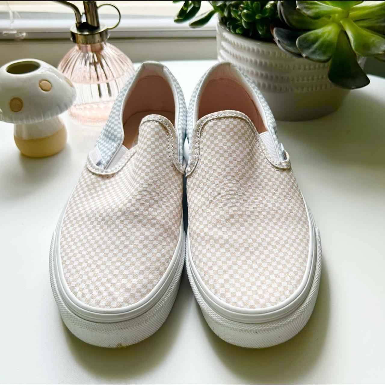 Pastel on sale checkerboard vans