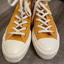 Converse on sale gold eyelets