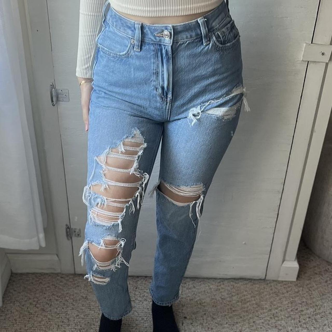 Cute ripped jeans american eagle best sale