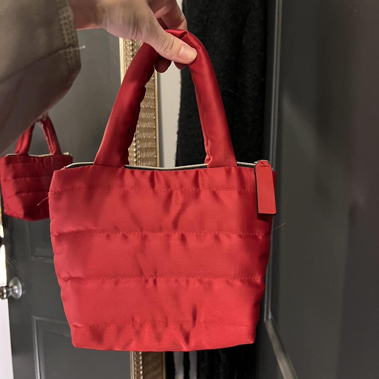 Estée Lauder Women's Bag (2)
