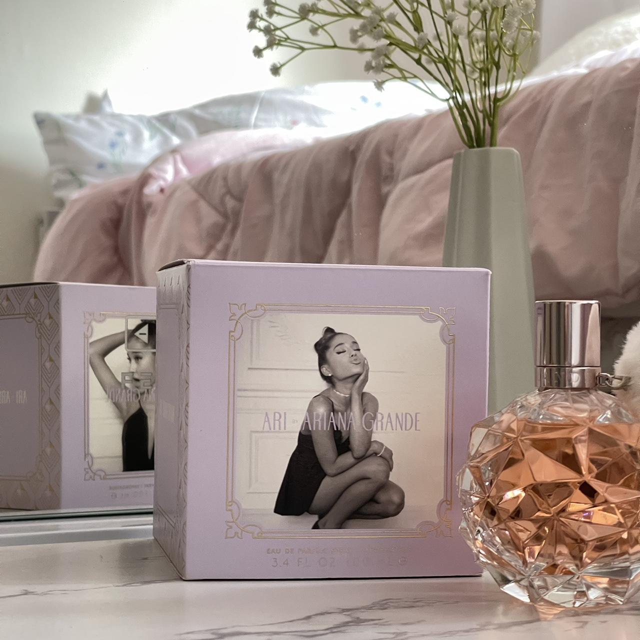 Ariana Grande Purple and Gold Fragrance | Depop