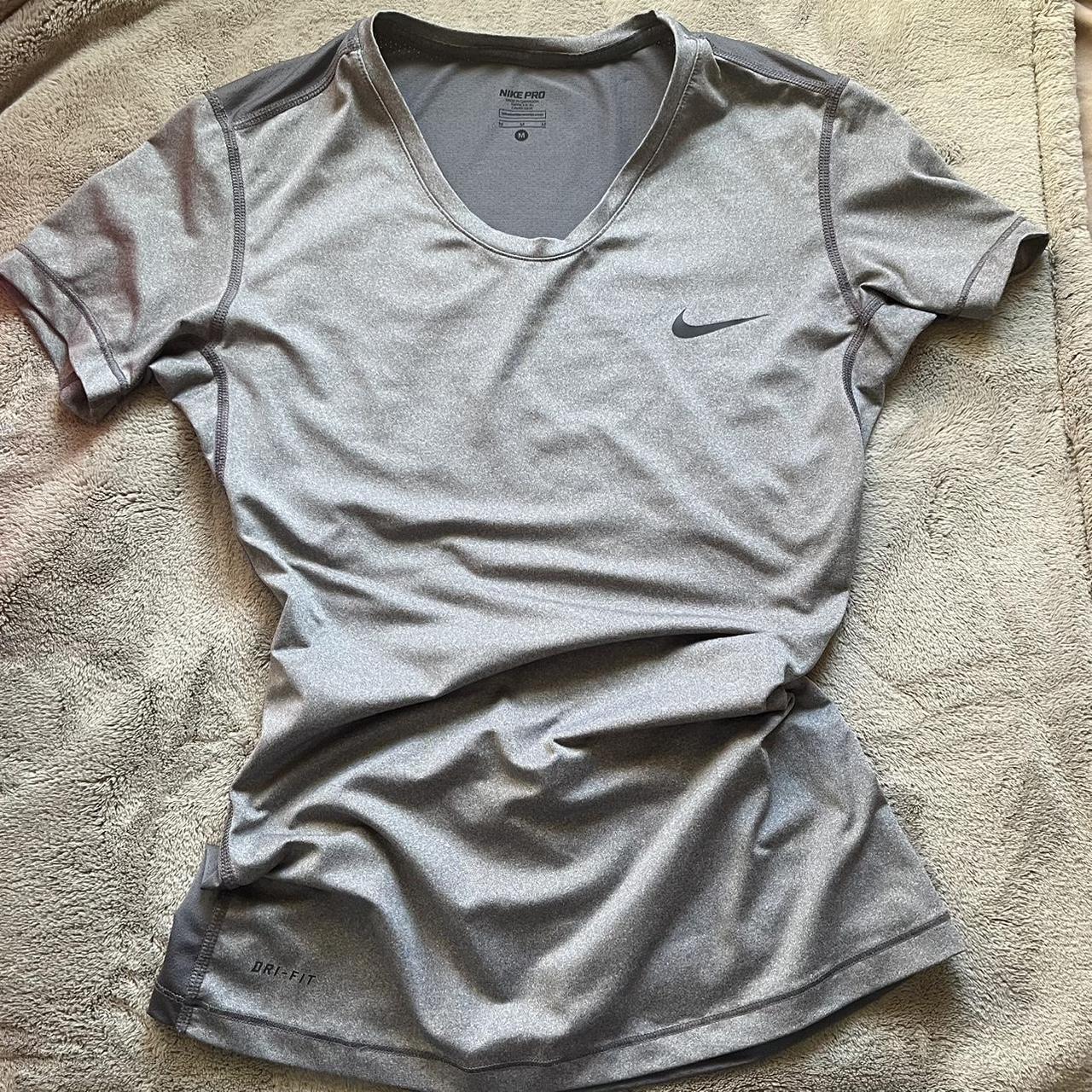 womens grey nike shirt