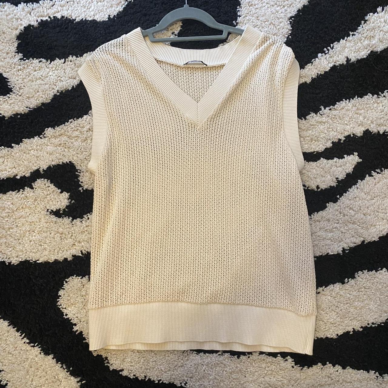 Zara Women's Cream Jumper Depop