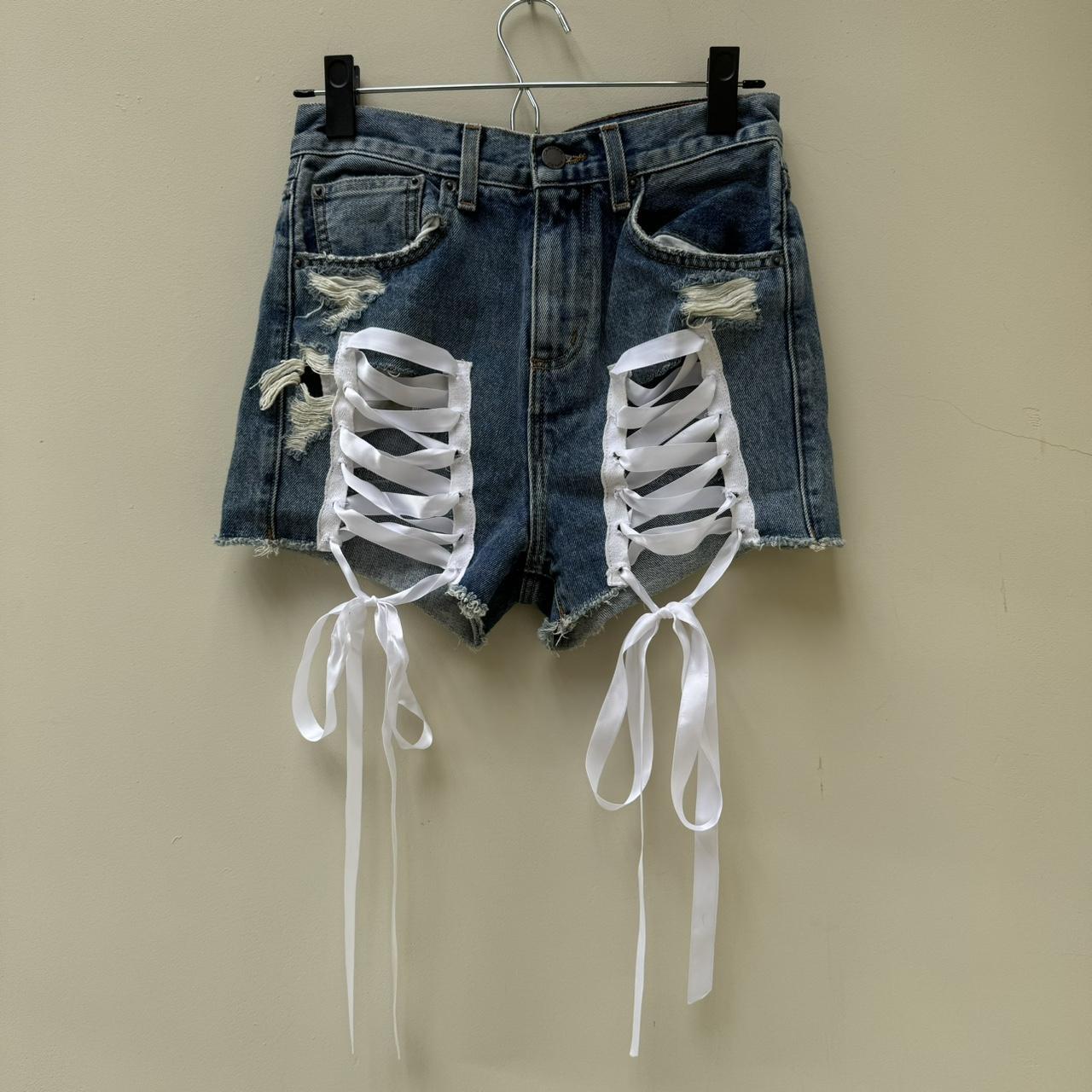 Store Carmar Jean Shorts with Lace