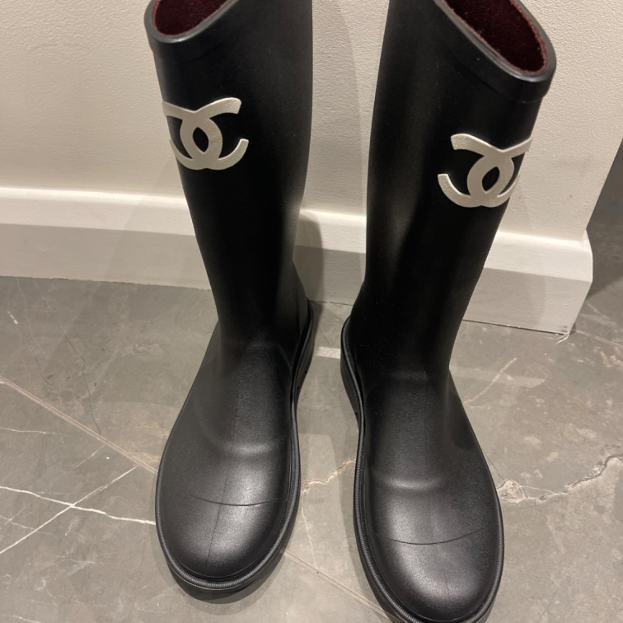 CHANEL rain boots Size 39 Unworn SOLD OUT EVERYWHERE... - Depop