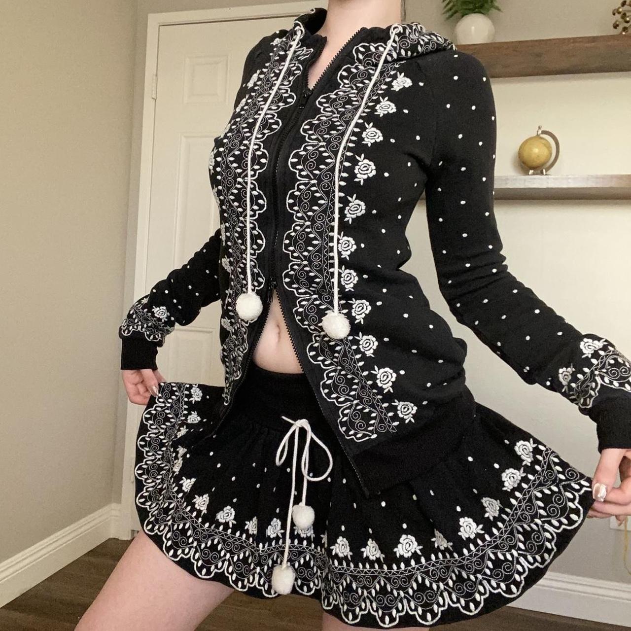 item listed by sophisabella02