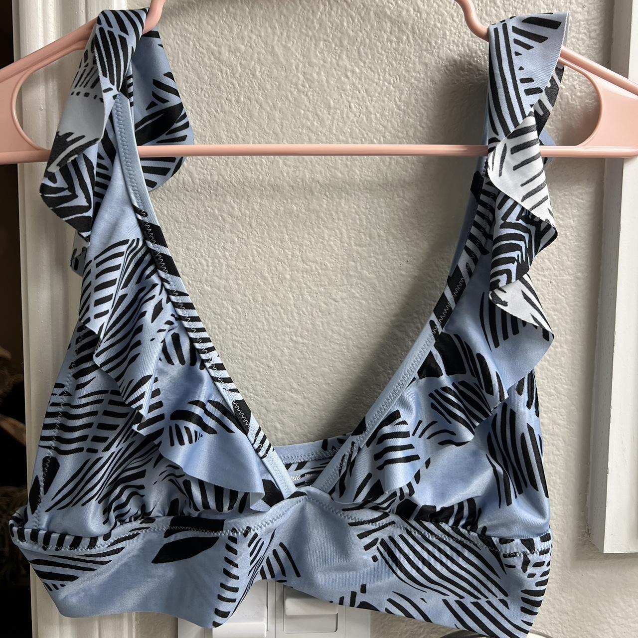 aerie swimsuit top size L fits like a M wore once Depop