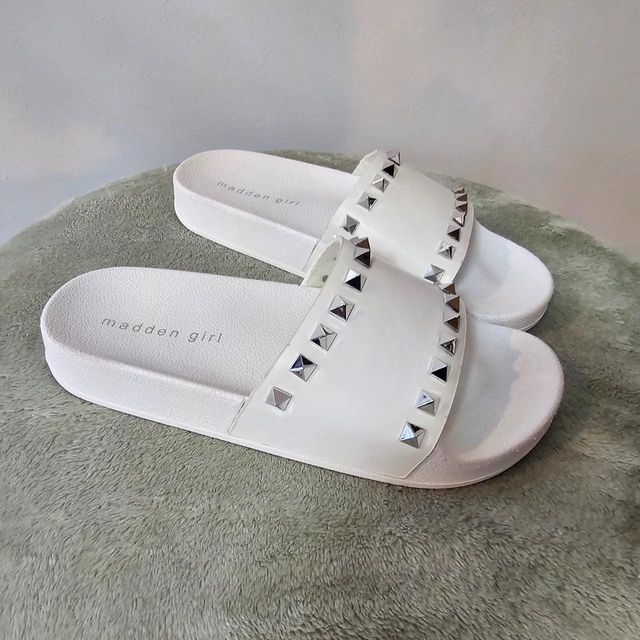 madden girl fancy p slide