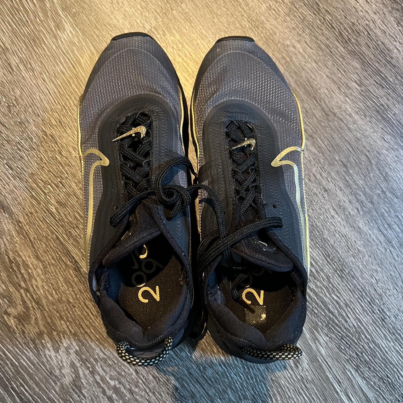 Running Shoe Nike Air Max 2090 Gold Black Nike Air Max 2090 Run