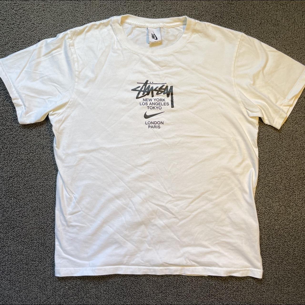 Stüssy Men's White T-shirt | Depop