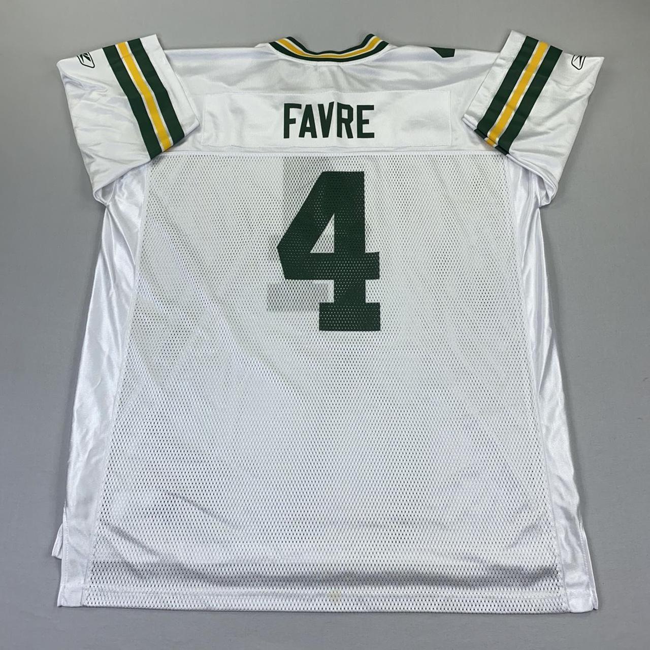 Vintage Brett Favre jersey shirt No size tag (fits - Depop