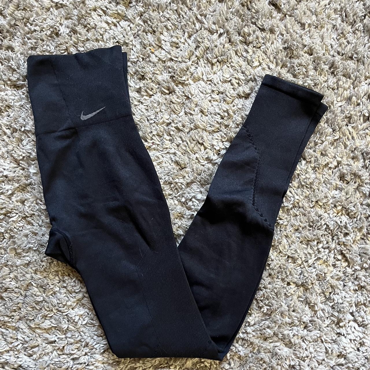 womens black leggings nike