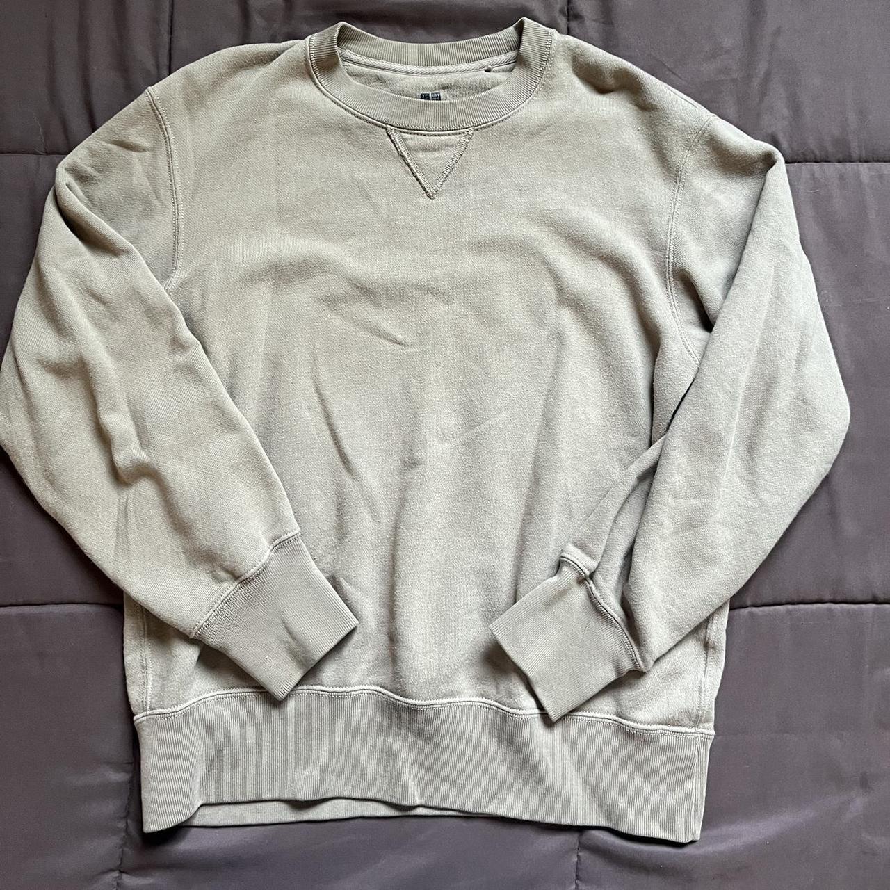 Crewneck Cream / khaki color Size large - Depop