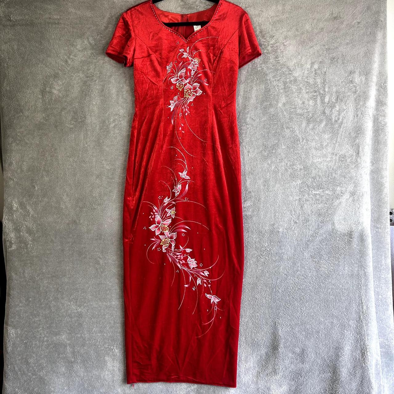 item listed by bloom_and_stitch