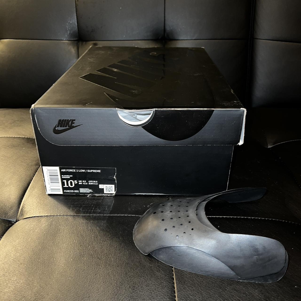 supreme trainers white