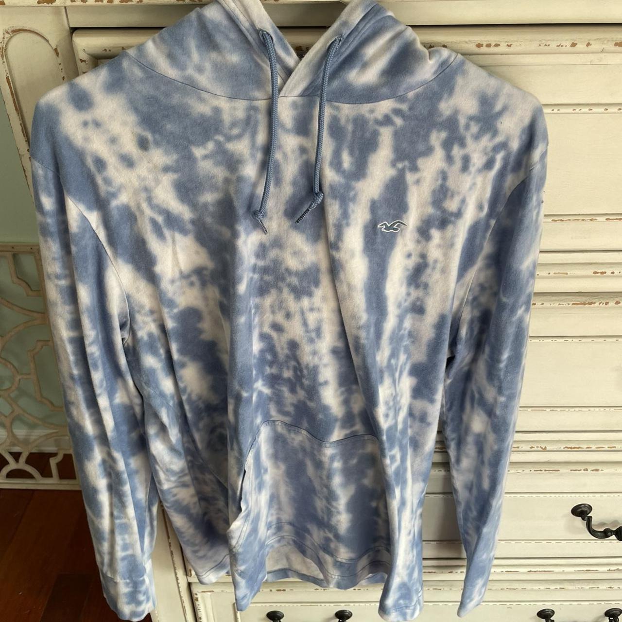 Hollister tie dye light weight shirt hoodie size large - Depop