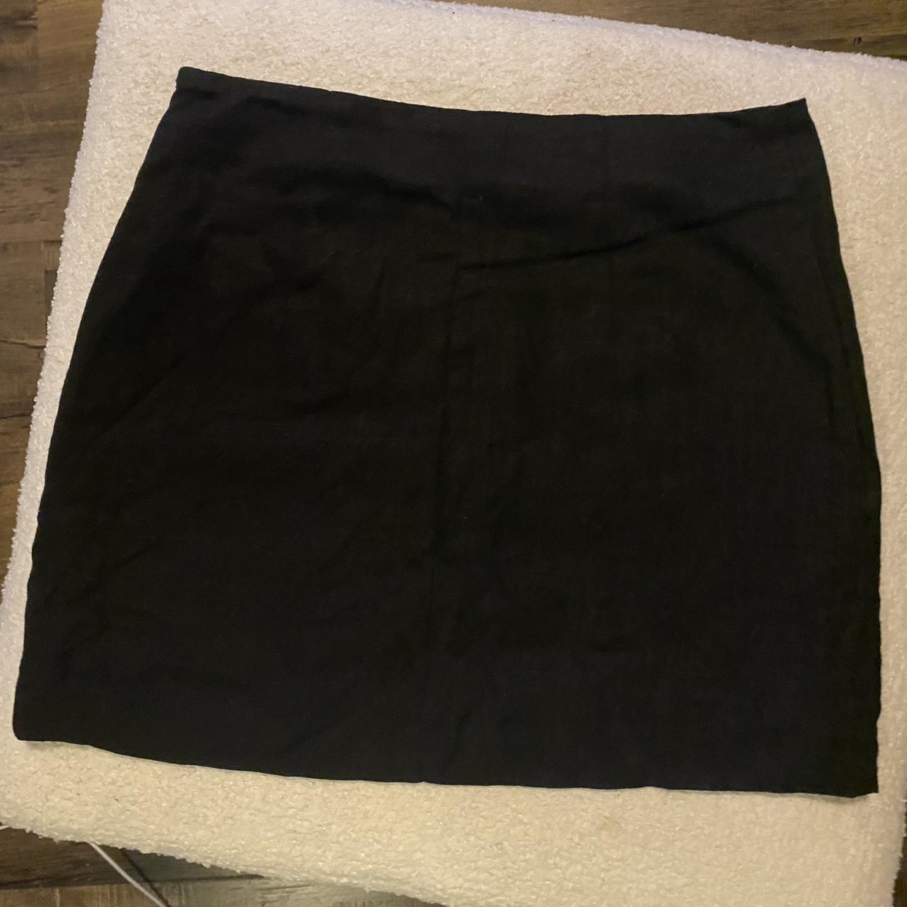 H&M Brand Black Mini Skirt Womens Size 0 fits... - Depop