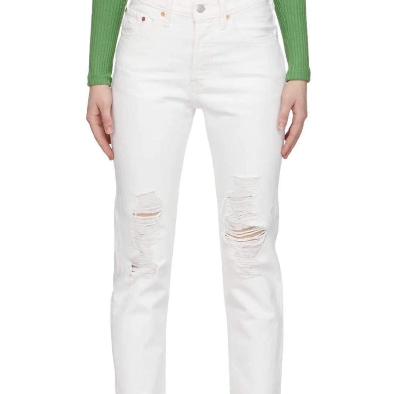 White ripped levi hot sale jeans