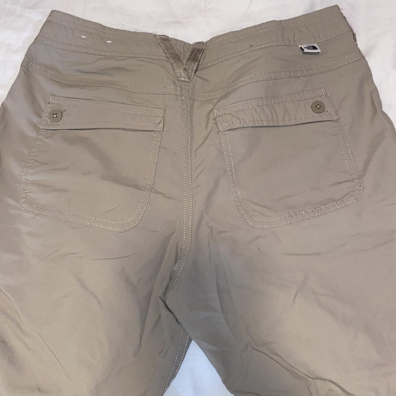 North Face Women's Cargo Pants in Tan Size 4 Great - Depop