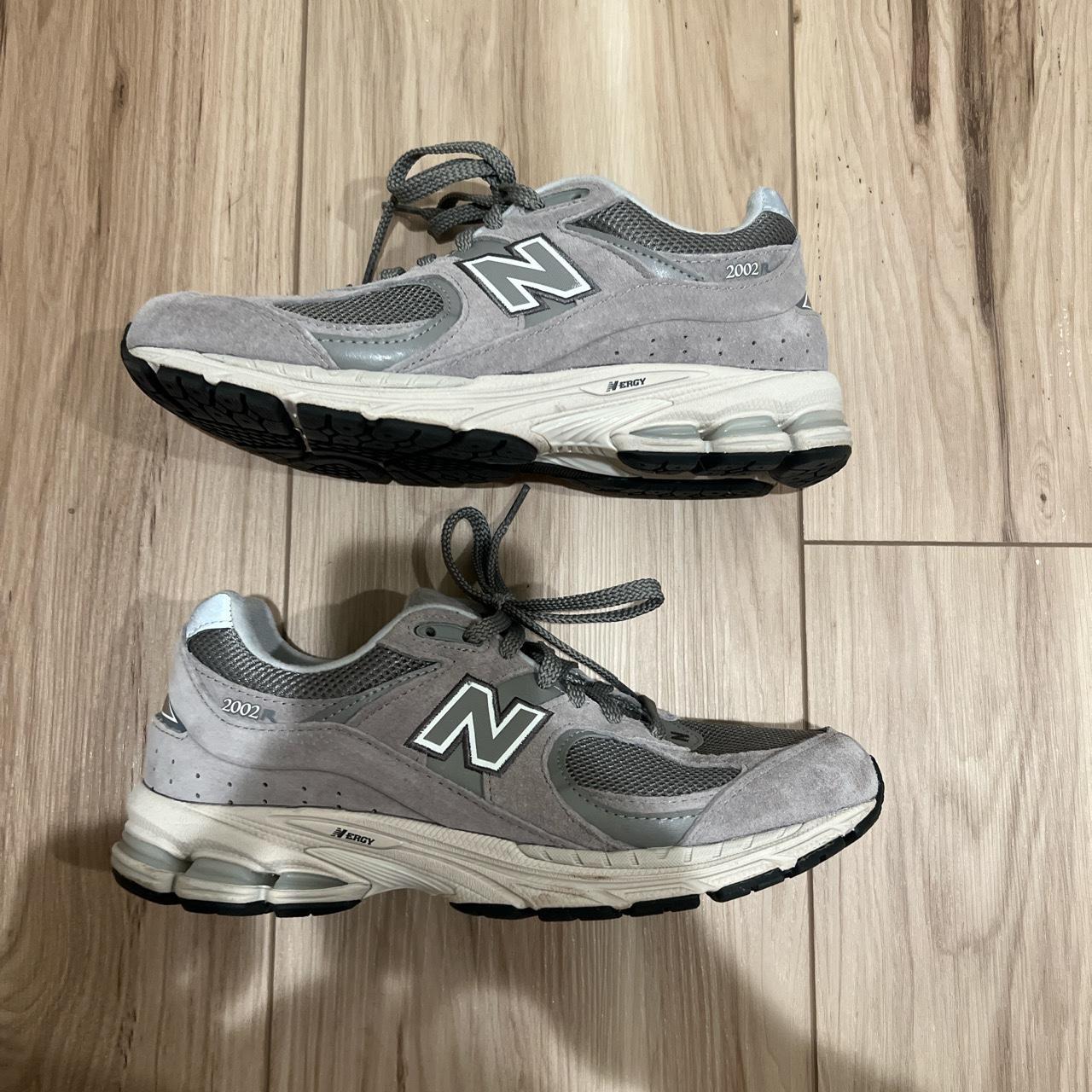 new balance sneakers 2002r grey