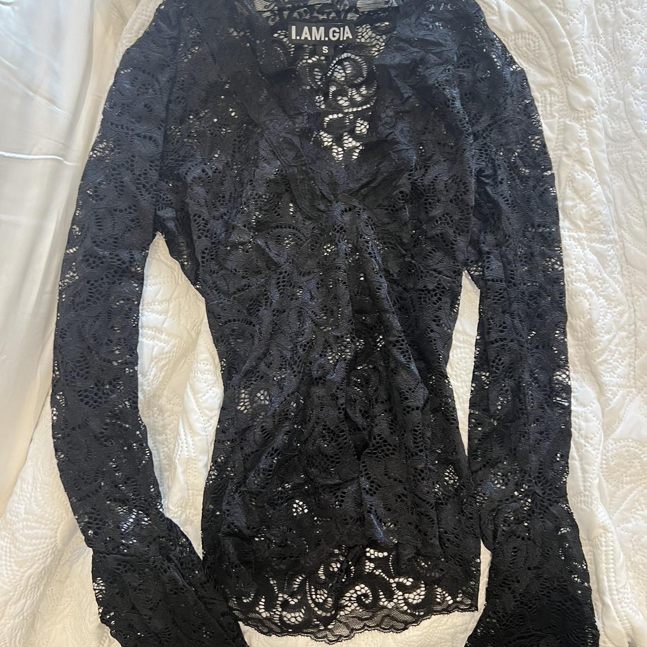 I am gia Gemma top black Never worn super flattering - Depop