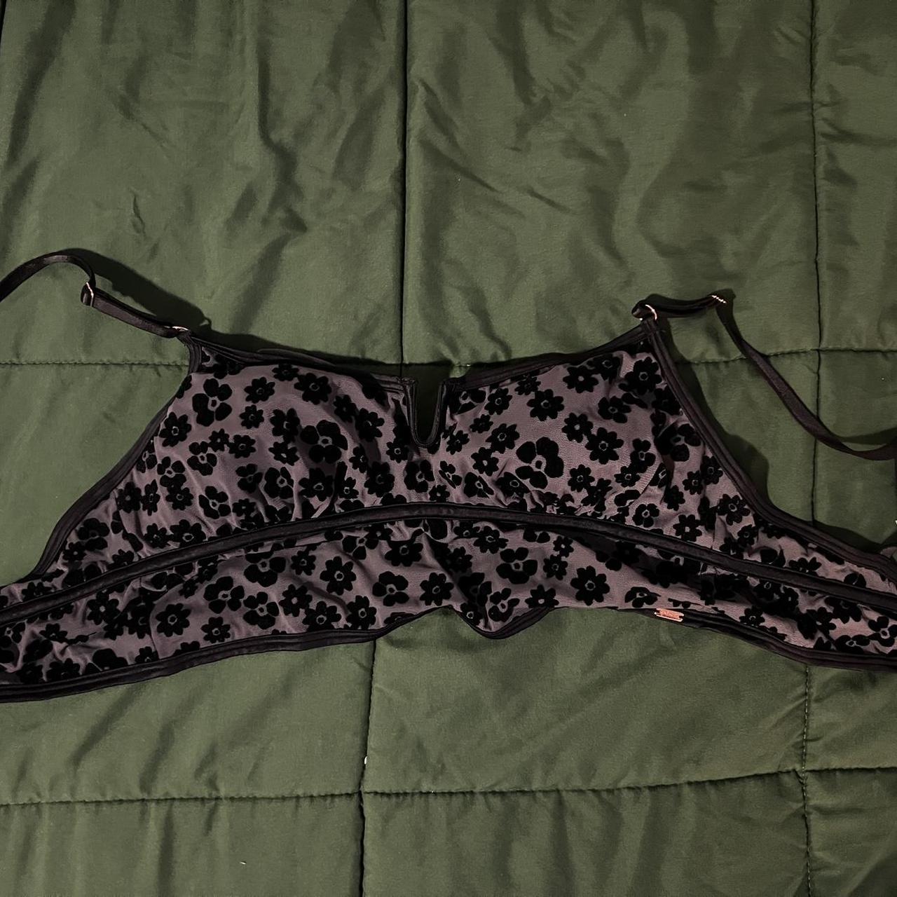 item listed by reyes_10