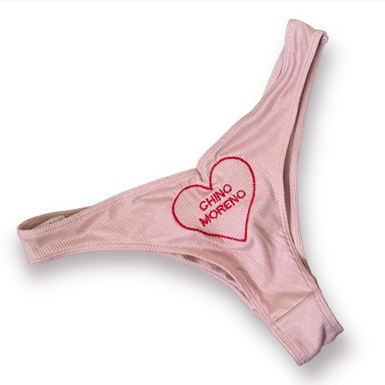 CHINO MORENO deftones heart new never worn pink... Depop