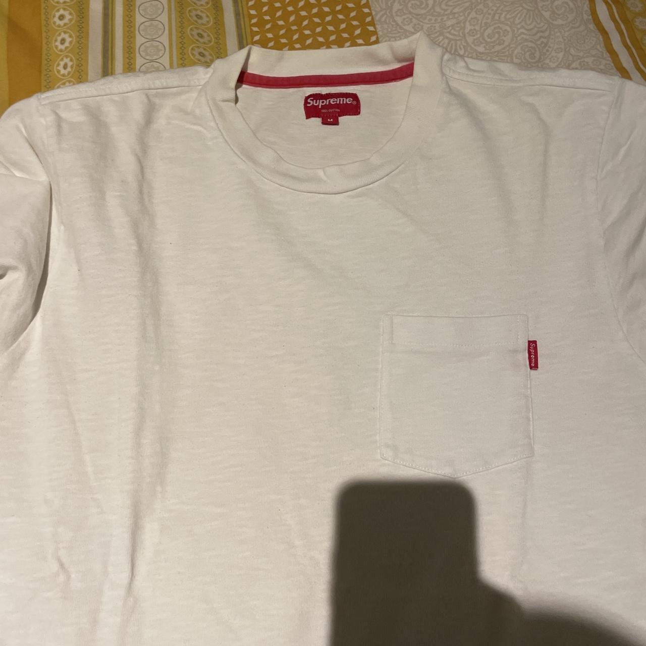 Supreme white shirt red box clearance logo