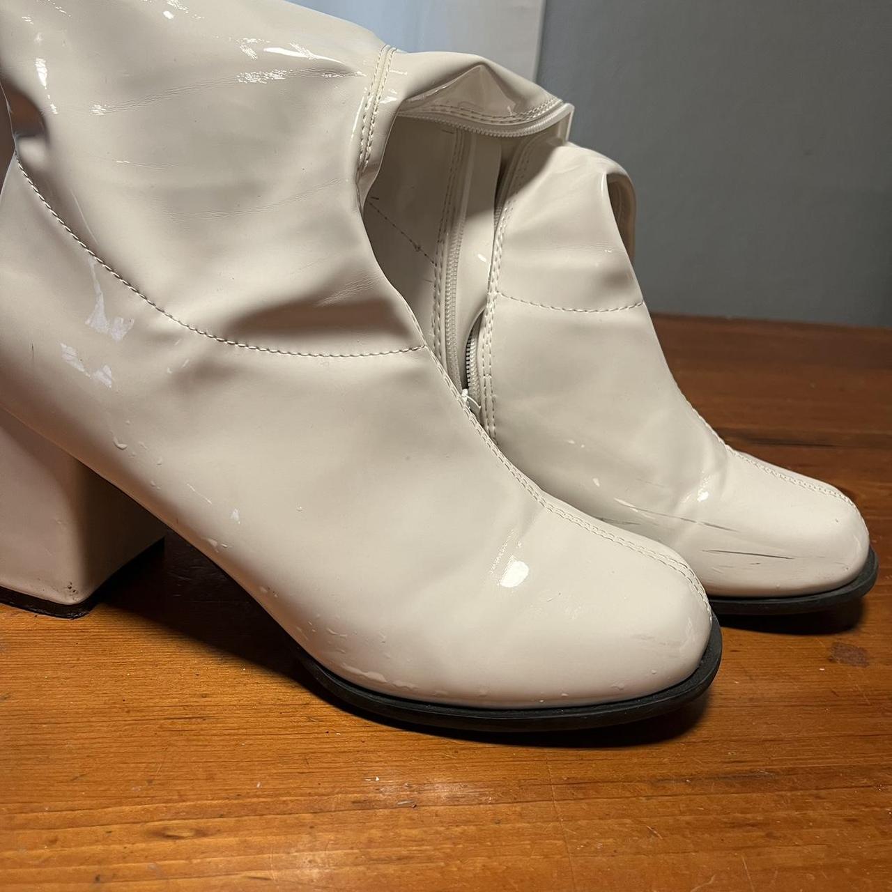 White gogo shop boots size 10