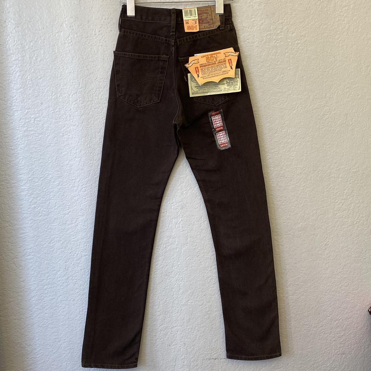 deadstock brown Levi’s