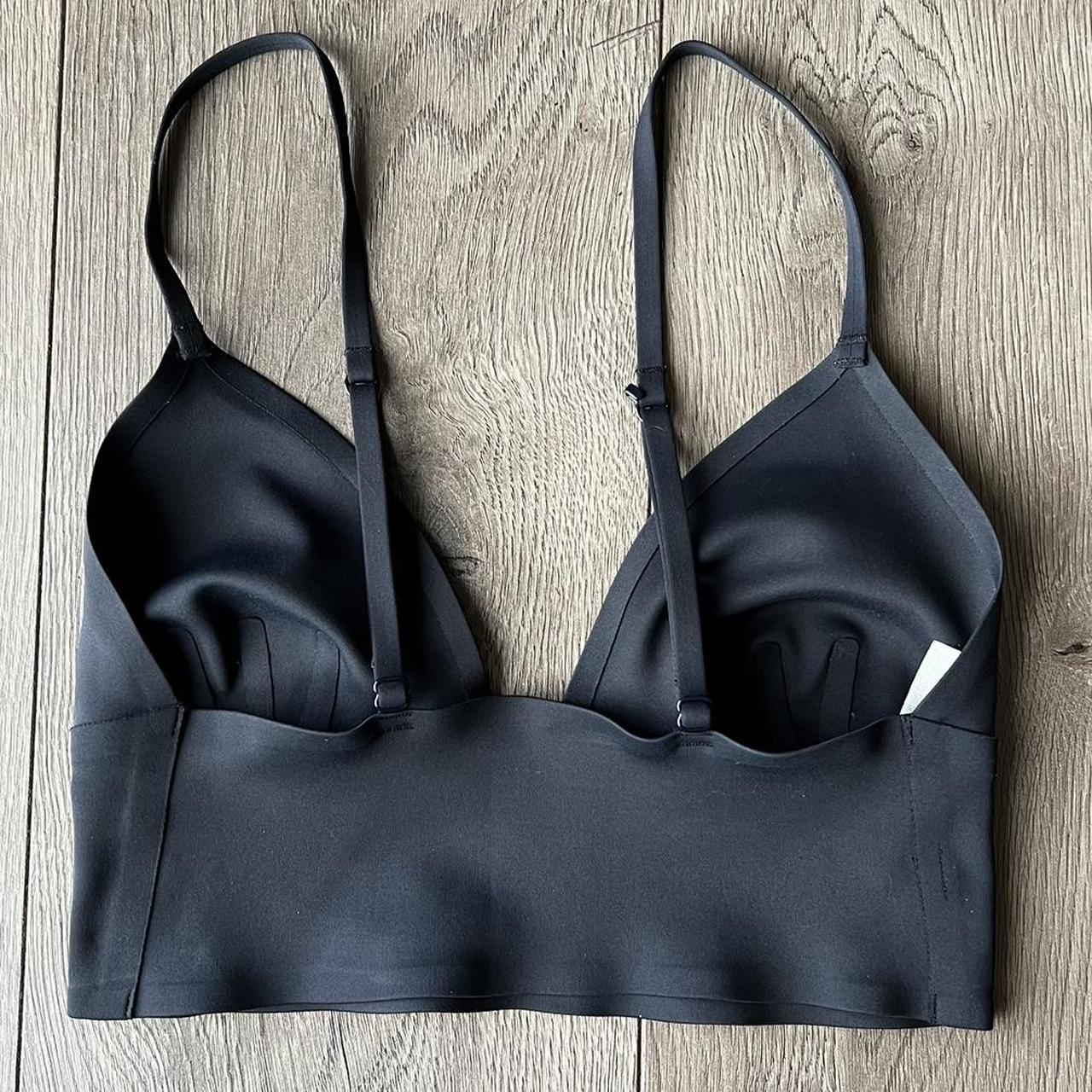 Free People Sage Longline Bralette V Neck Convertible Bra Top Black :  : Clothing, Shoes & Accessories