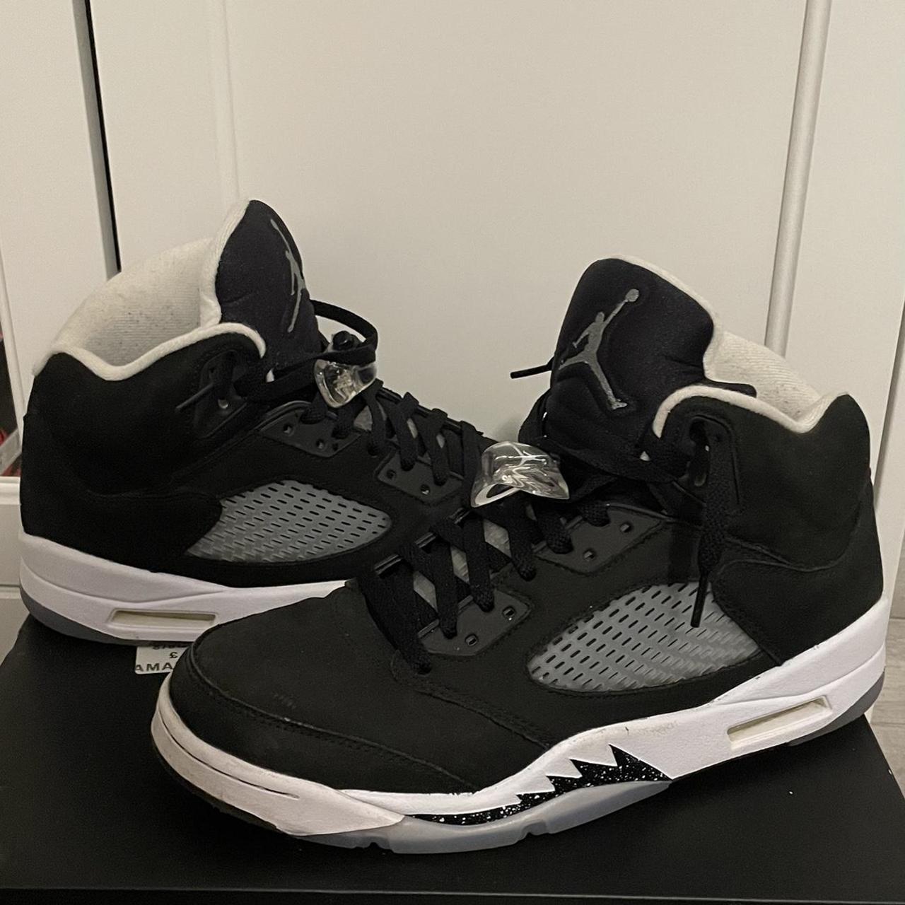 mens jordans black and white