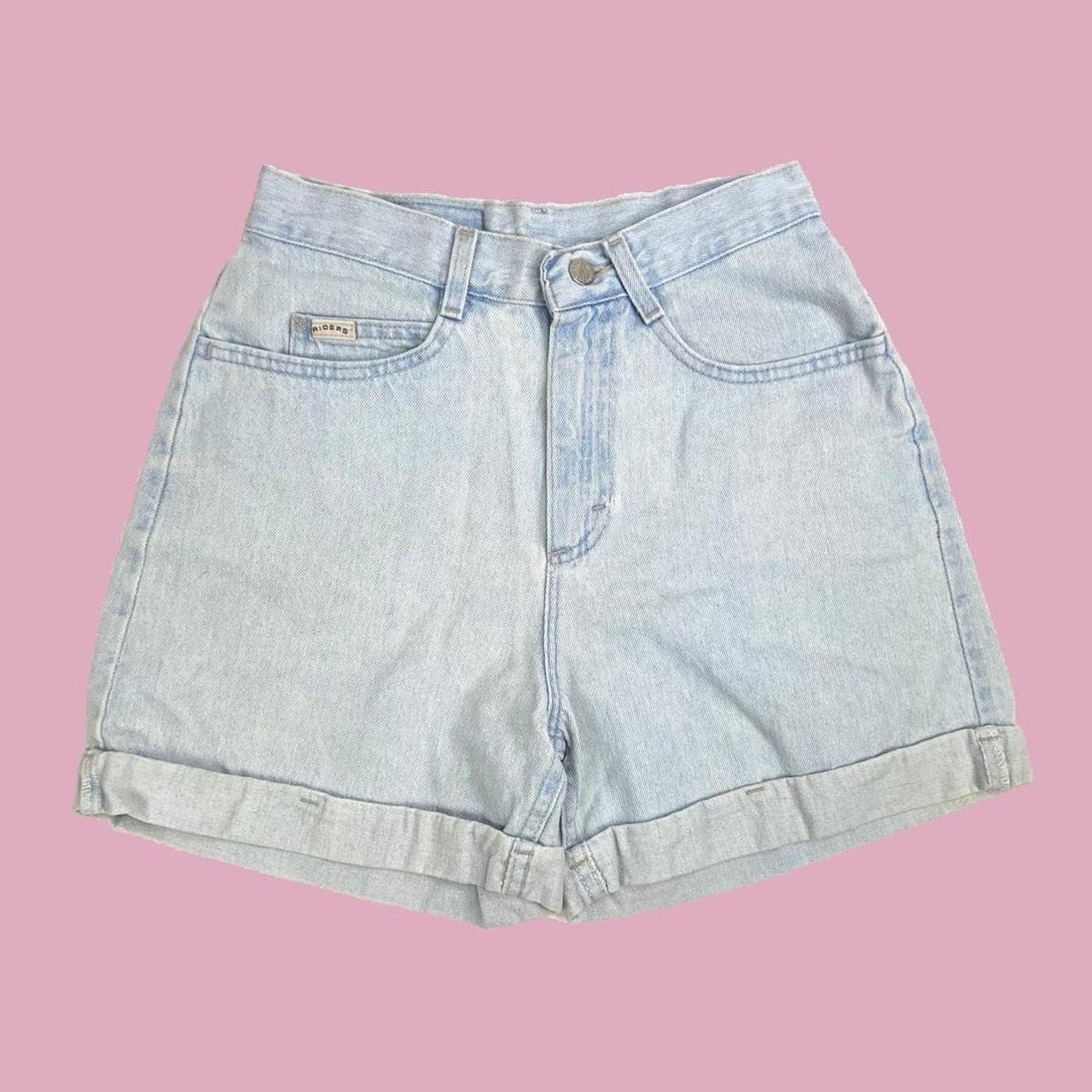 item listed by blackvelvetvintageboutique