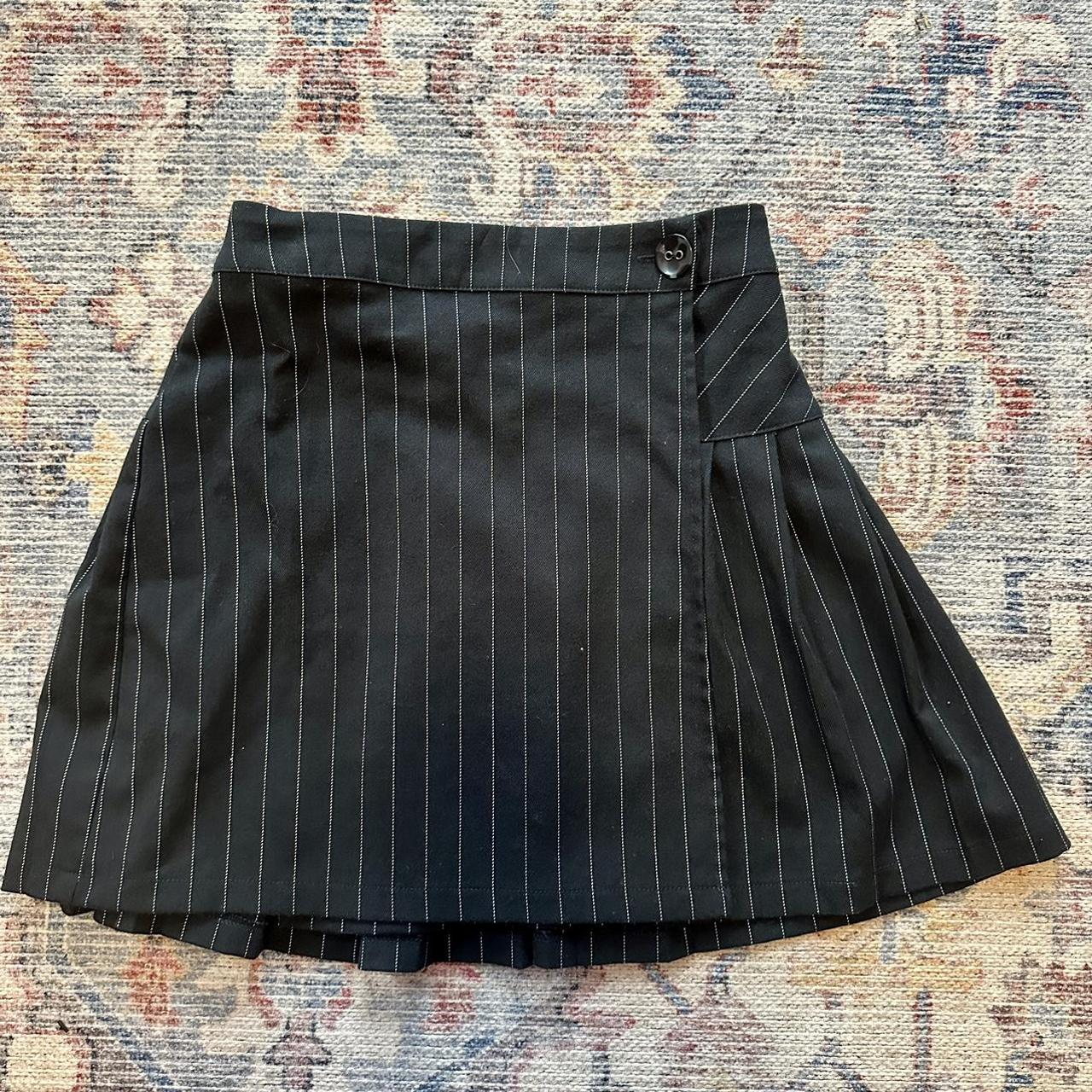 urban outfitters navy pinstripe skirt 💙 super cute,... - Depop