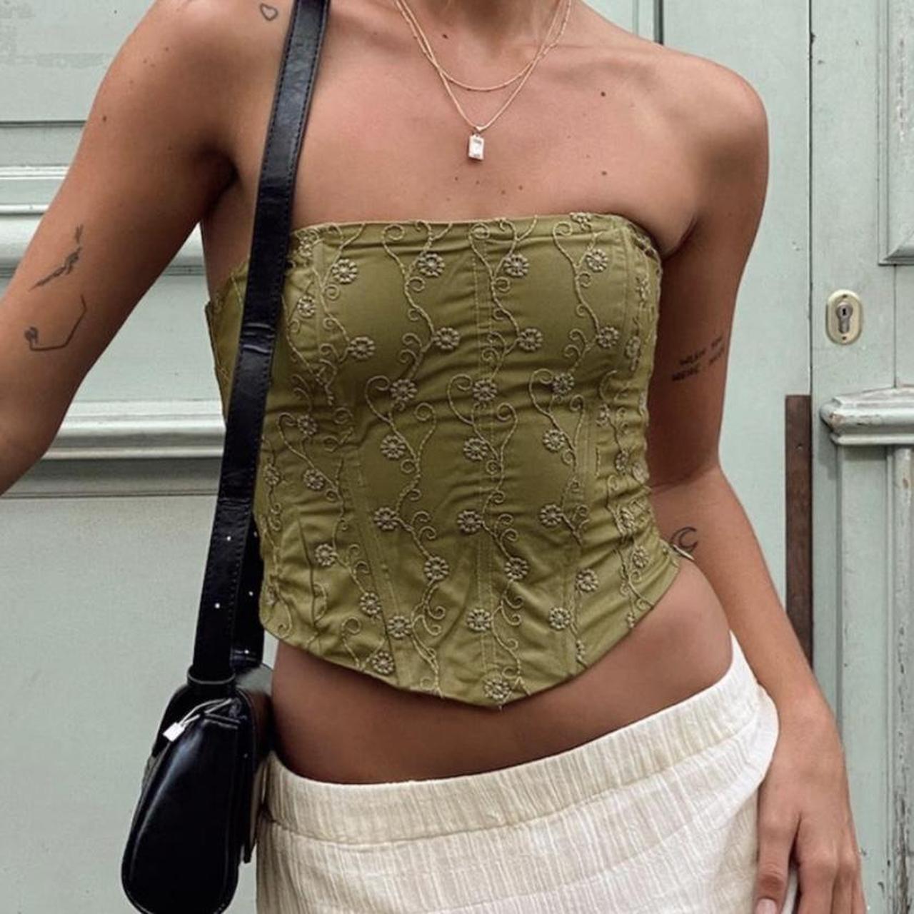 Princess Polly Field Daisies Corset Green was gonna... Depop