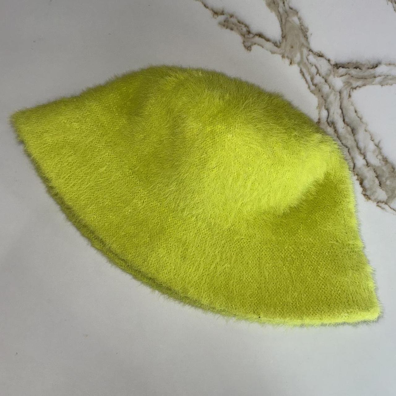 item listed by lalaleandra