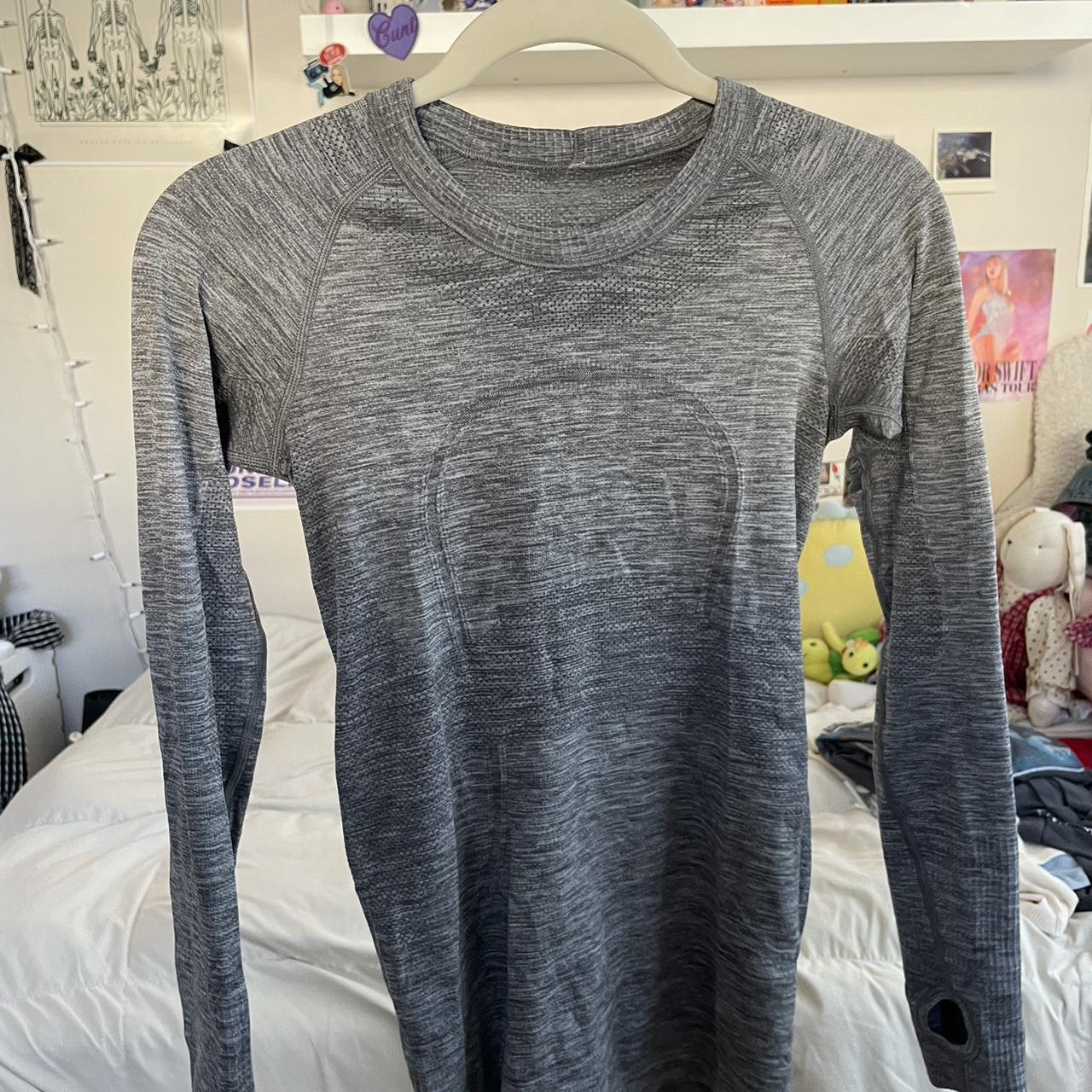 ⭐️ GREY LULULEMON LONG SLEEVE ⭐️ swiftly tech size 4 - Depop