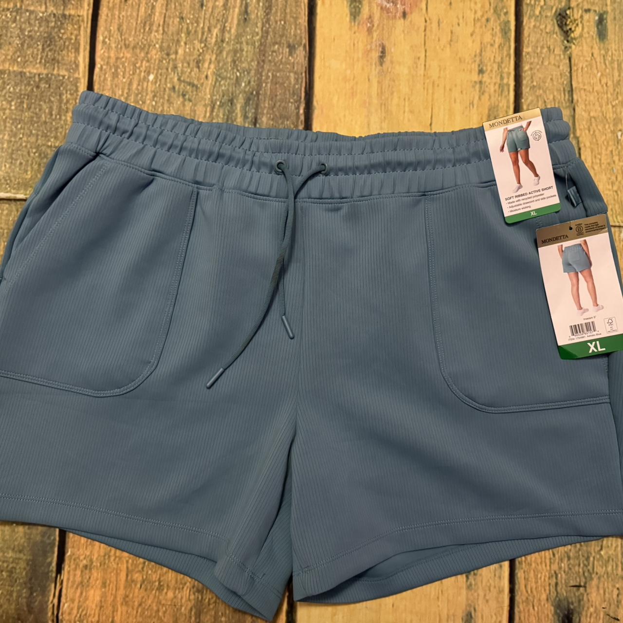 item listed by crums2creem