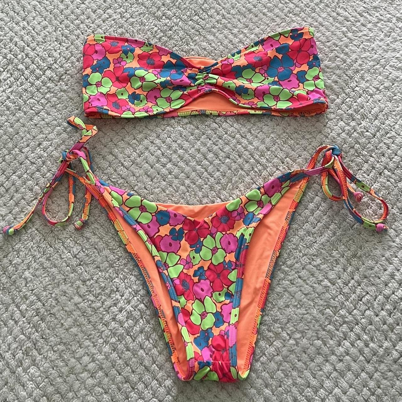 ♠️🗝️♟️ frankies bikinis groovy print bikini... - Depop