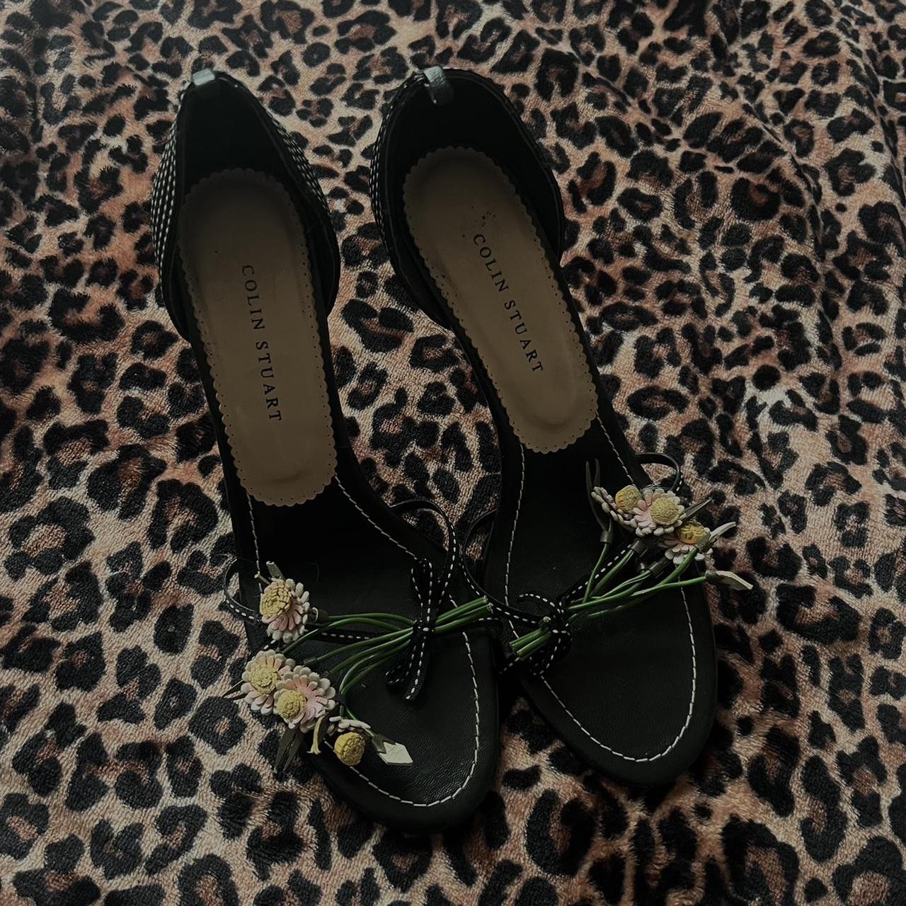 Super cute vintage Colin Stewart flower heels. Polka... - Depop