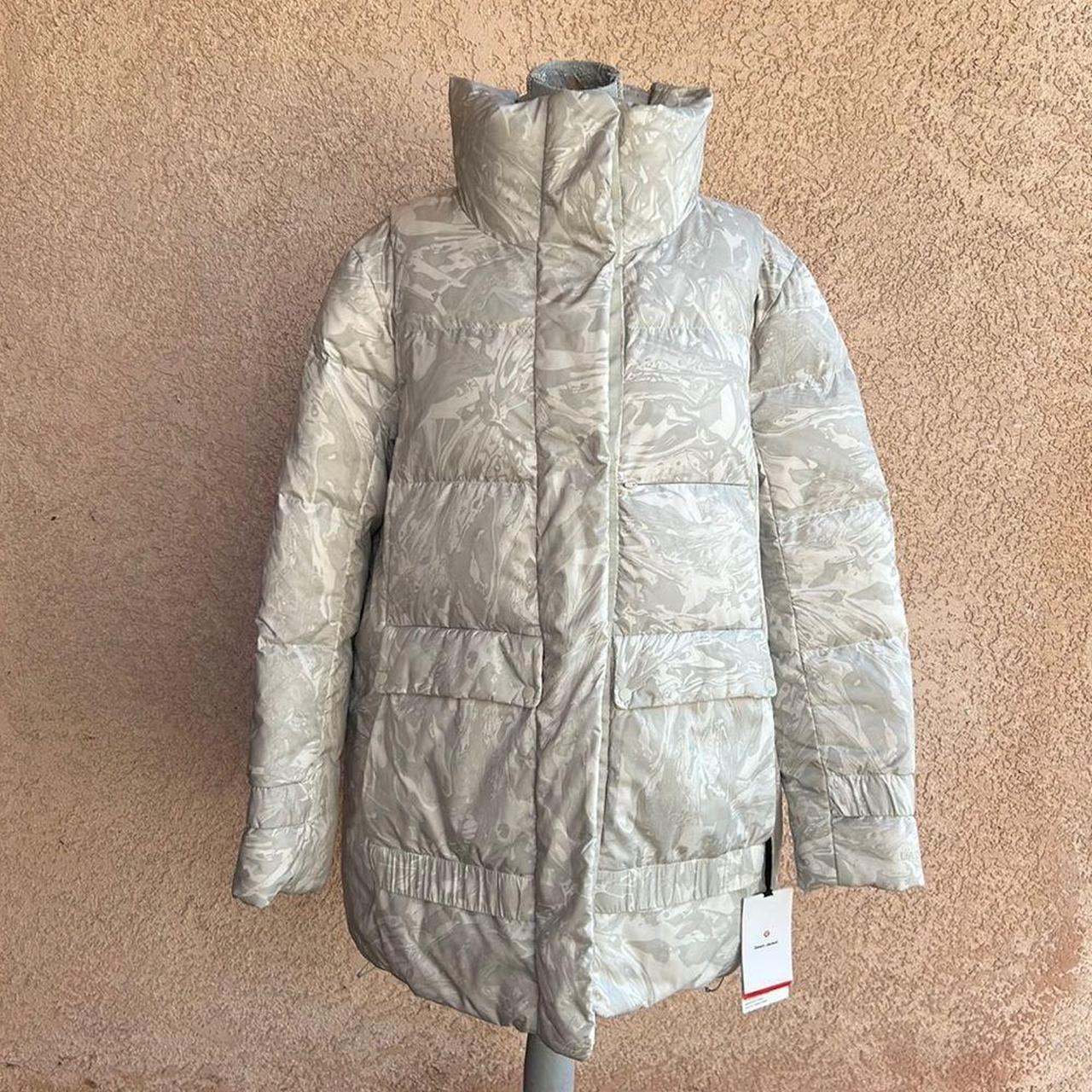 Lululemon down jacket puffer gray off white size 12