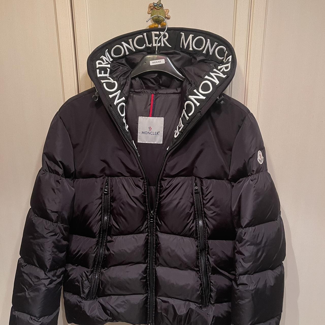 Vendo giubbotto montclar Moncler indossato poche... - Depop