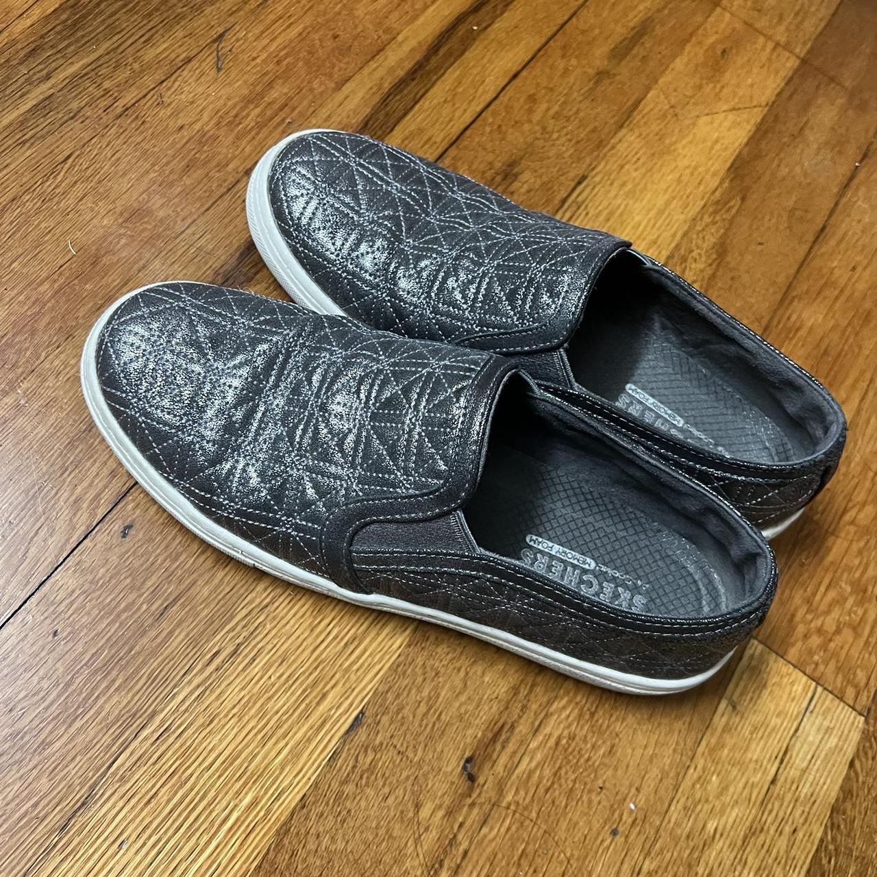 Skechers quilted 2024 slip on