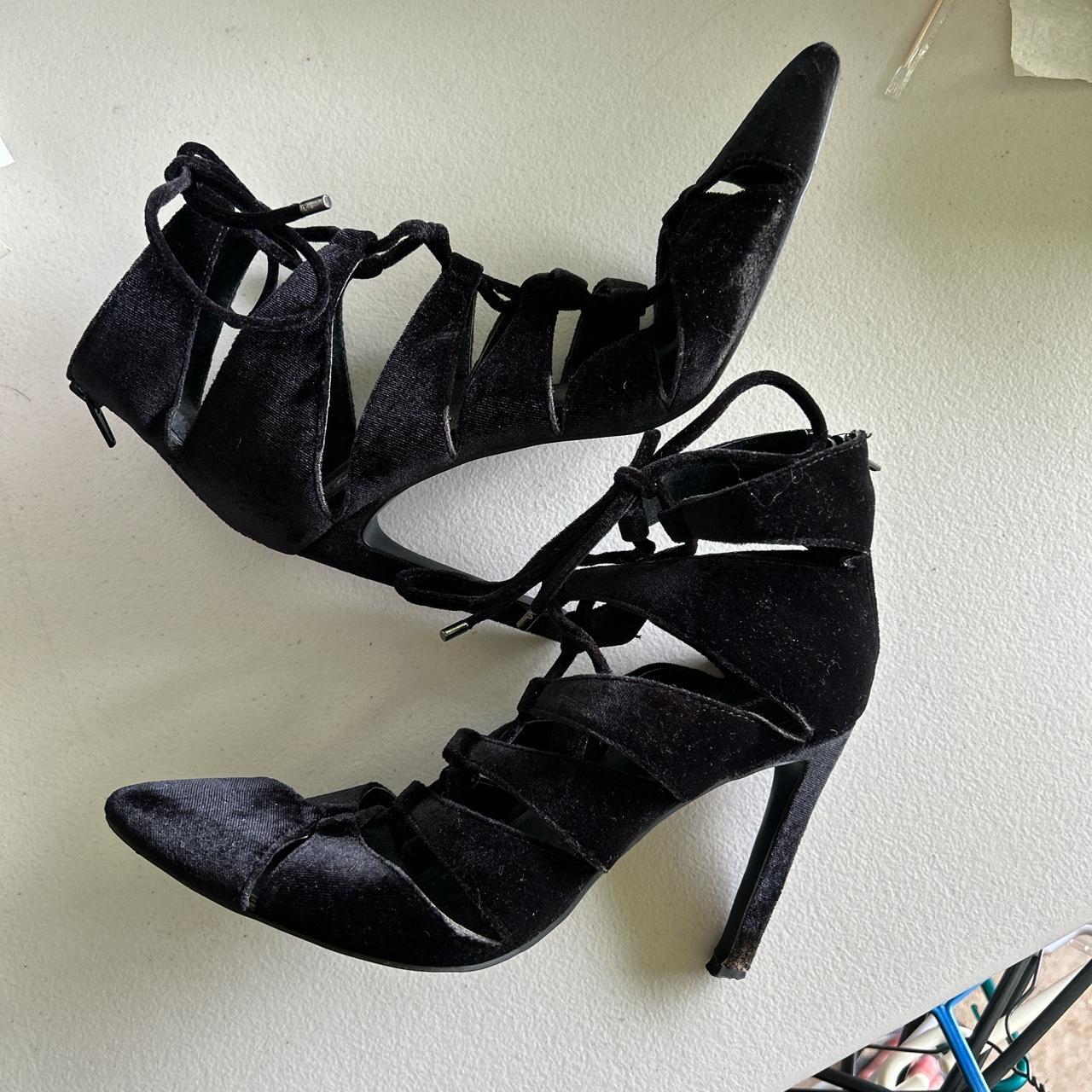 Windsor smith velvet heels Size Aus 8 - Depop