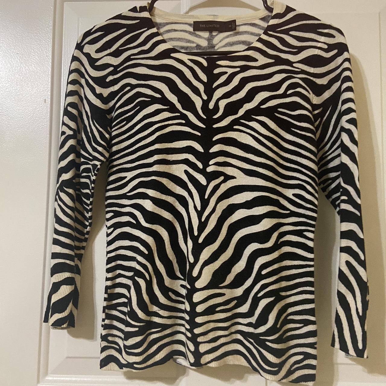 THE LIMITED Women's Black and White Blouse | Depop