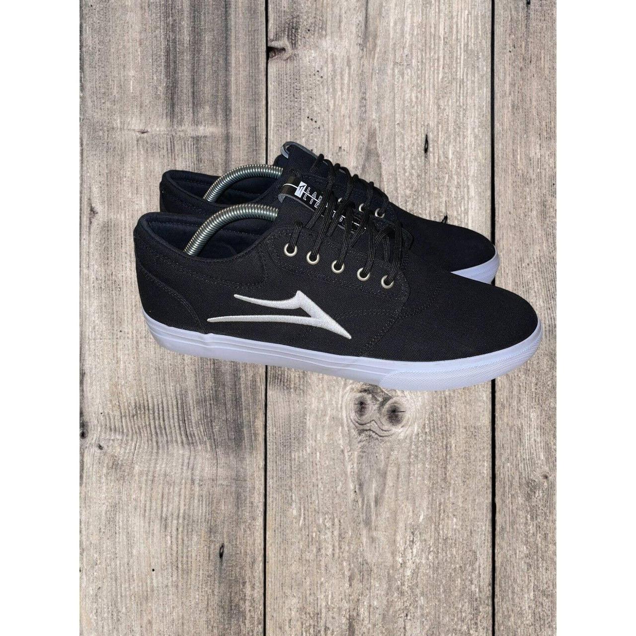 lakai griffin krooked