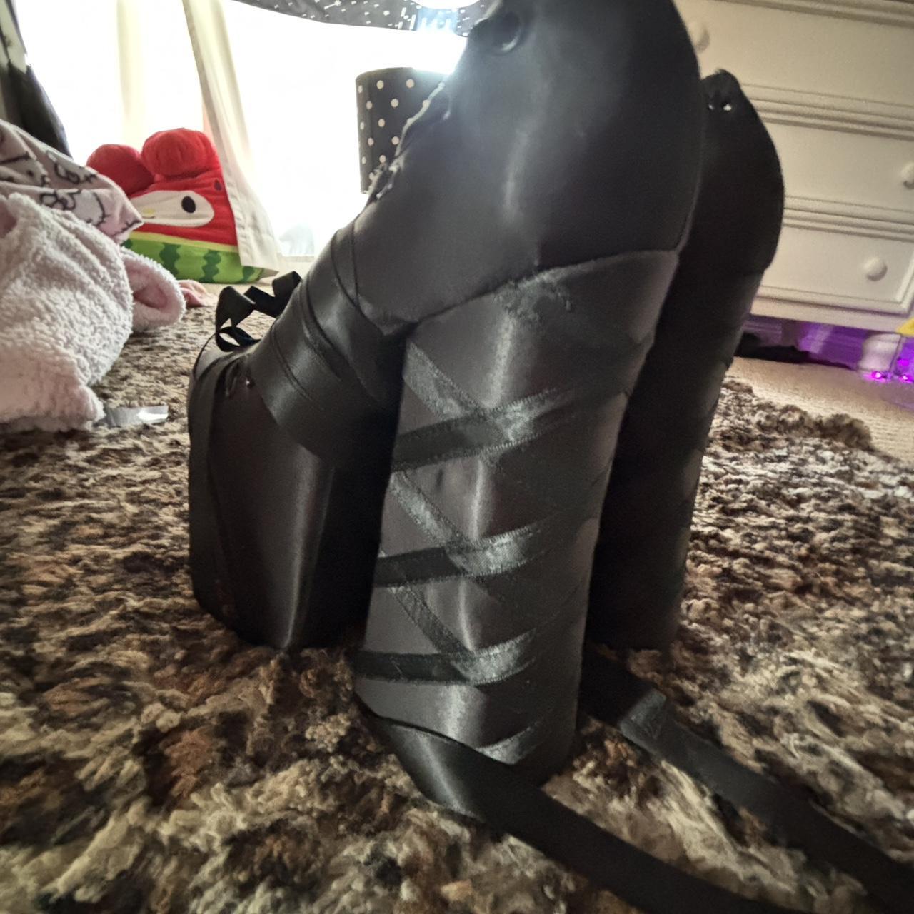 item listed by haileynoelle666