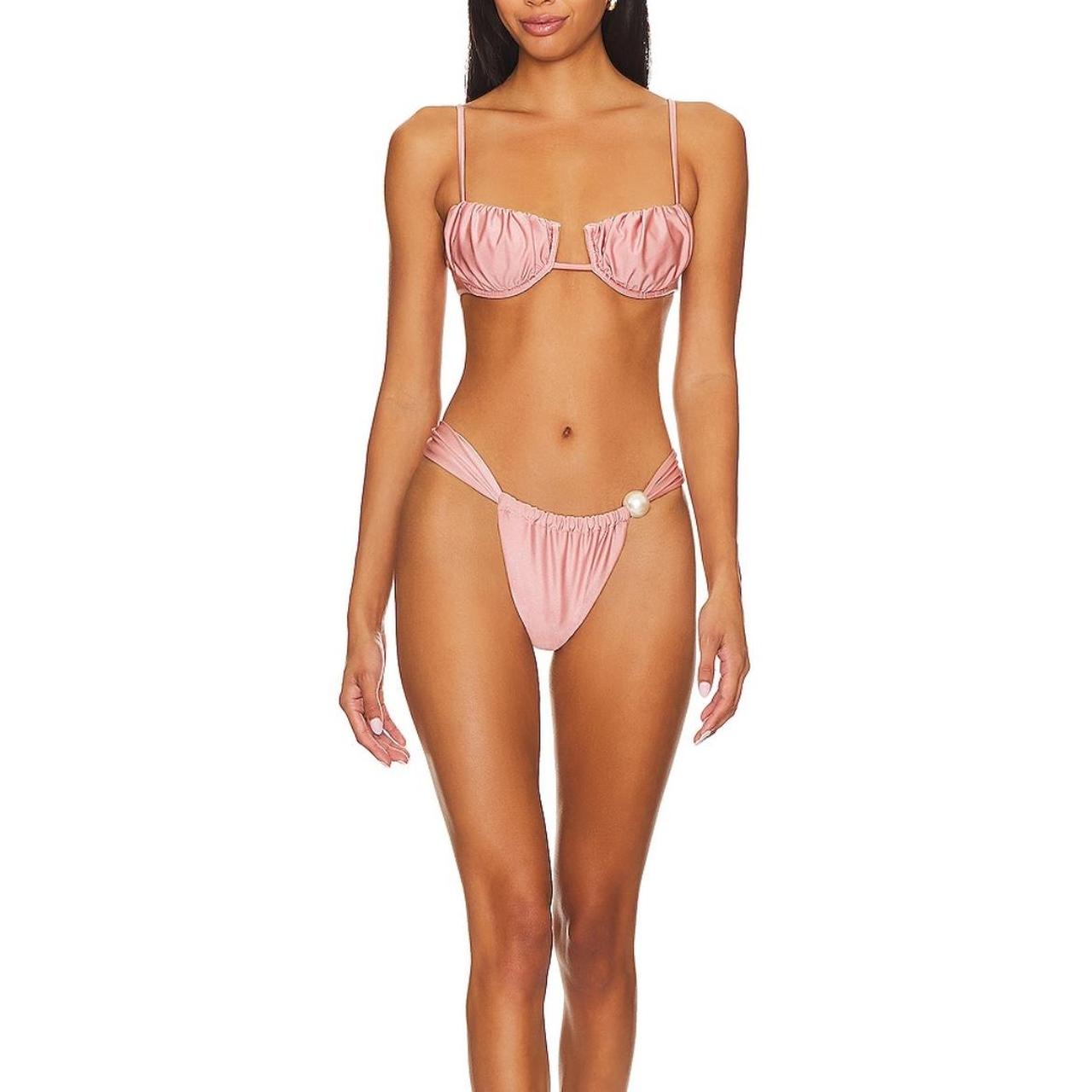 item listed by samy_l123